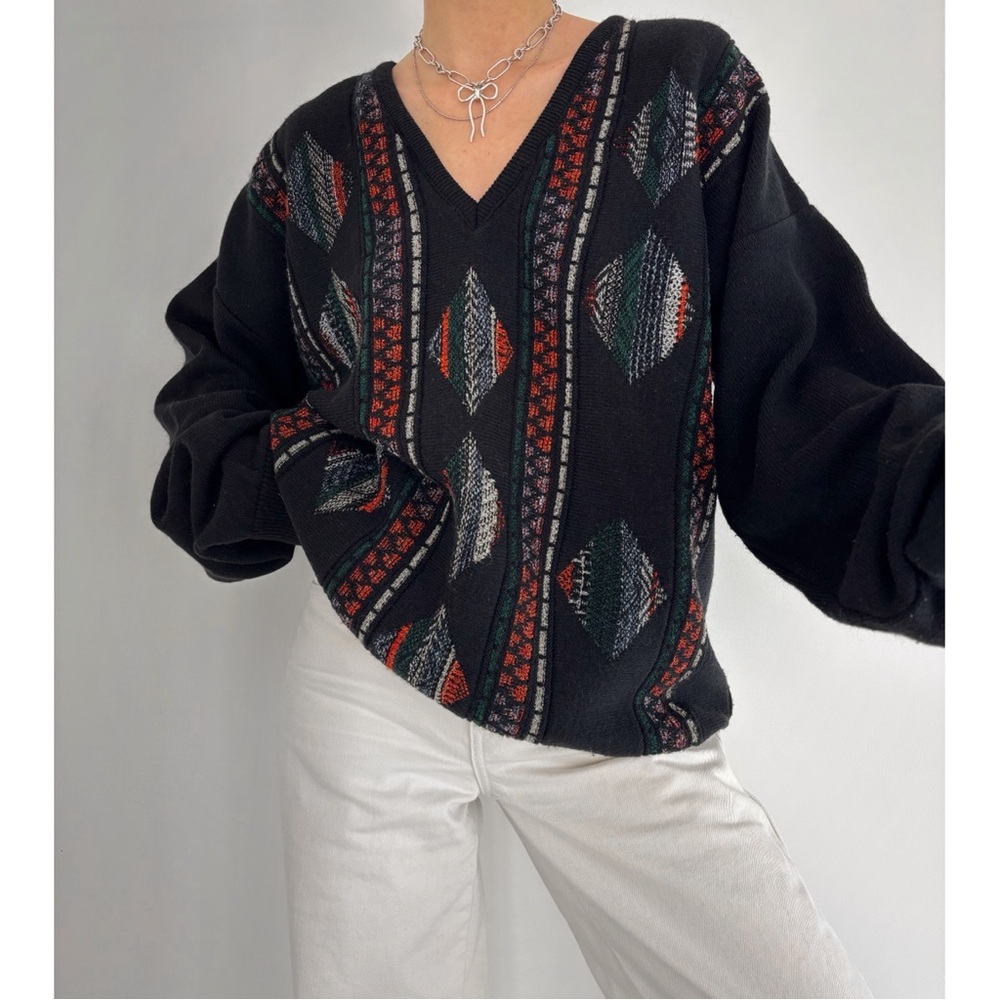 Vintage 90s retro printed oversized knit v neck sweater